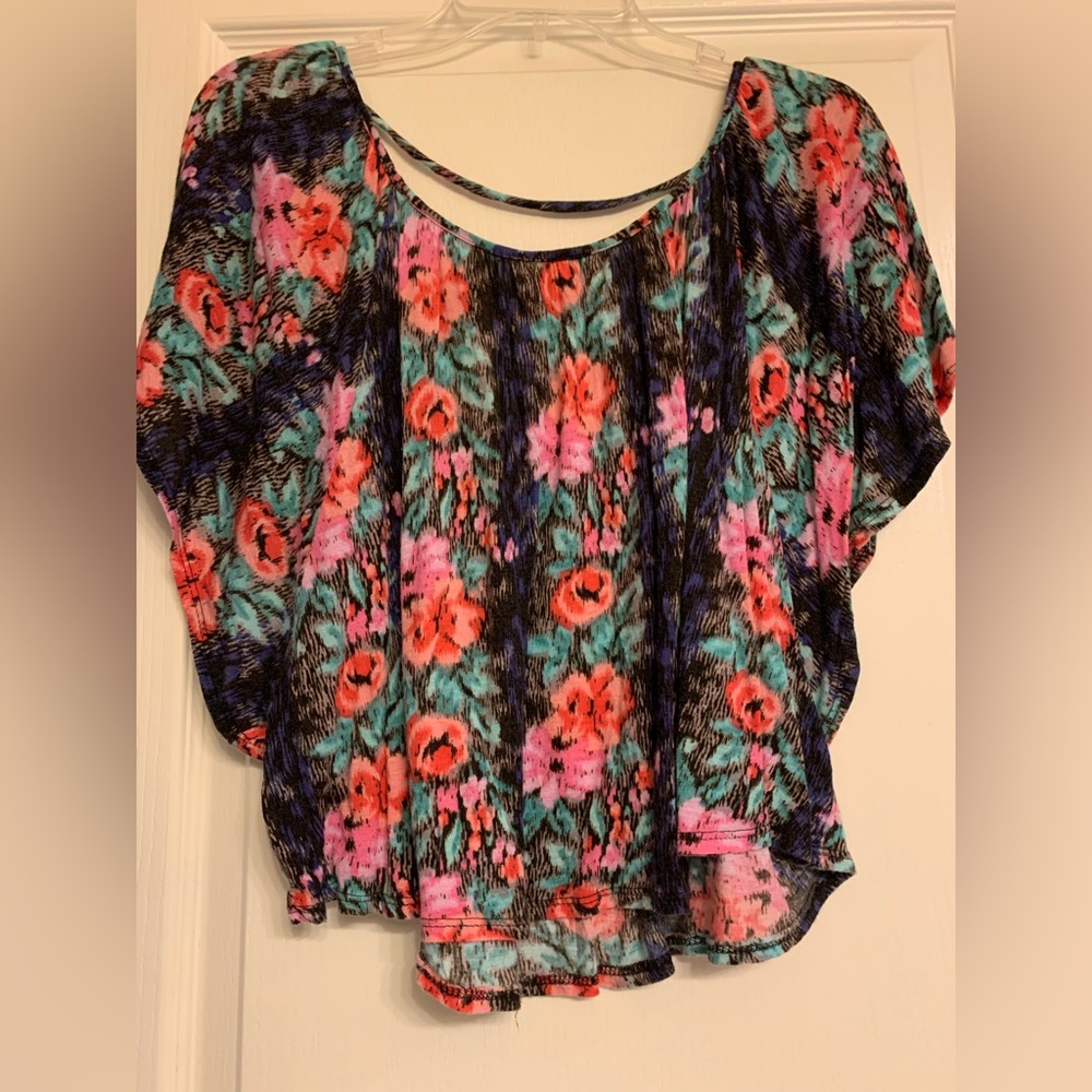 Lush Women’s Cropped Floral Top Pink Teal Black Purple Short-Sleeve Size M
